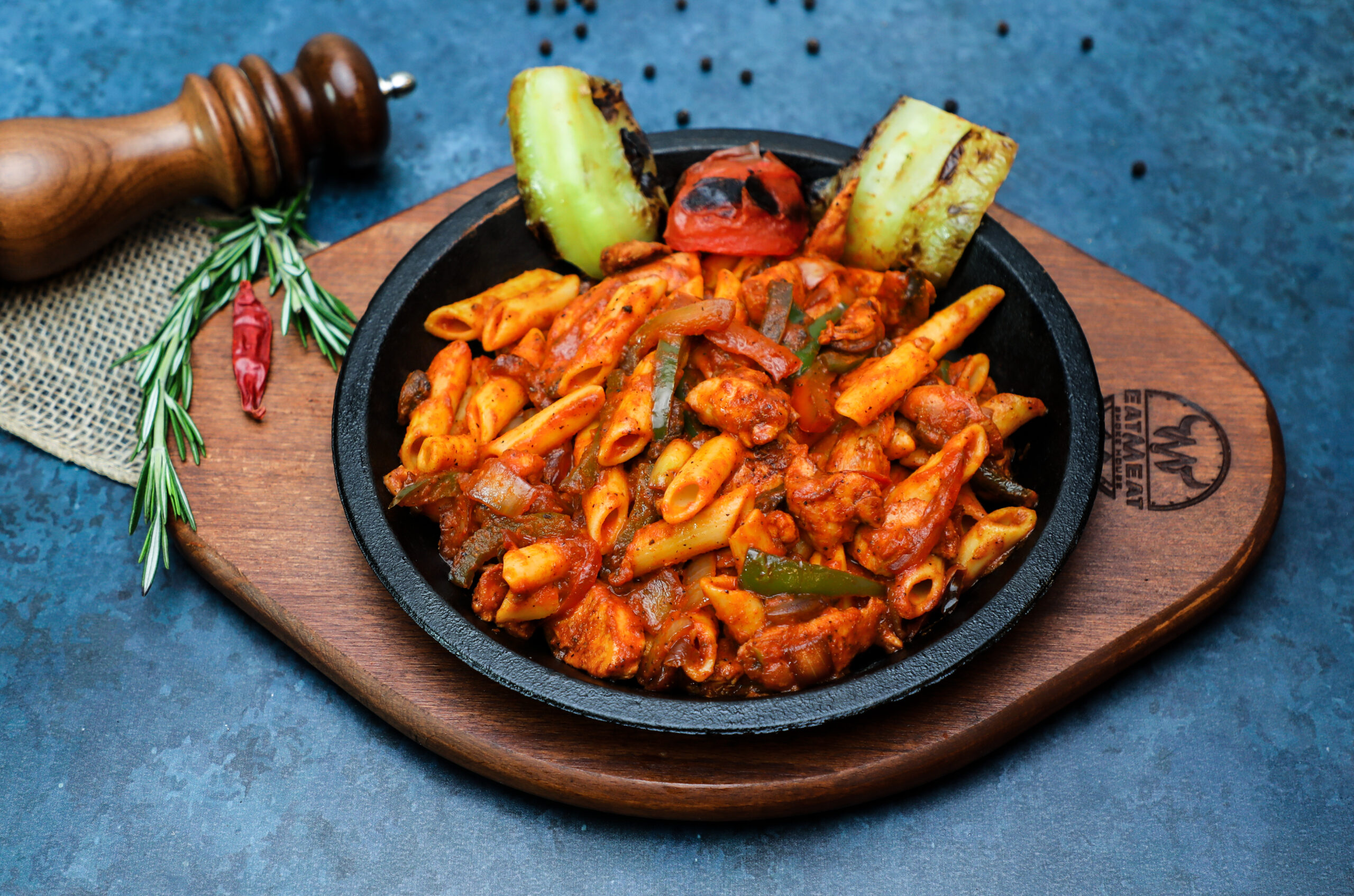 Chicken Rogan Josh Pasta - EAT MEAT SMOKING